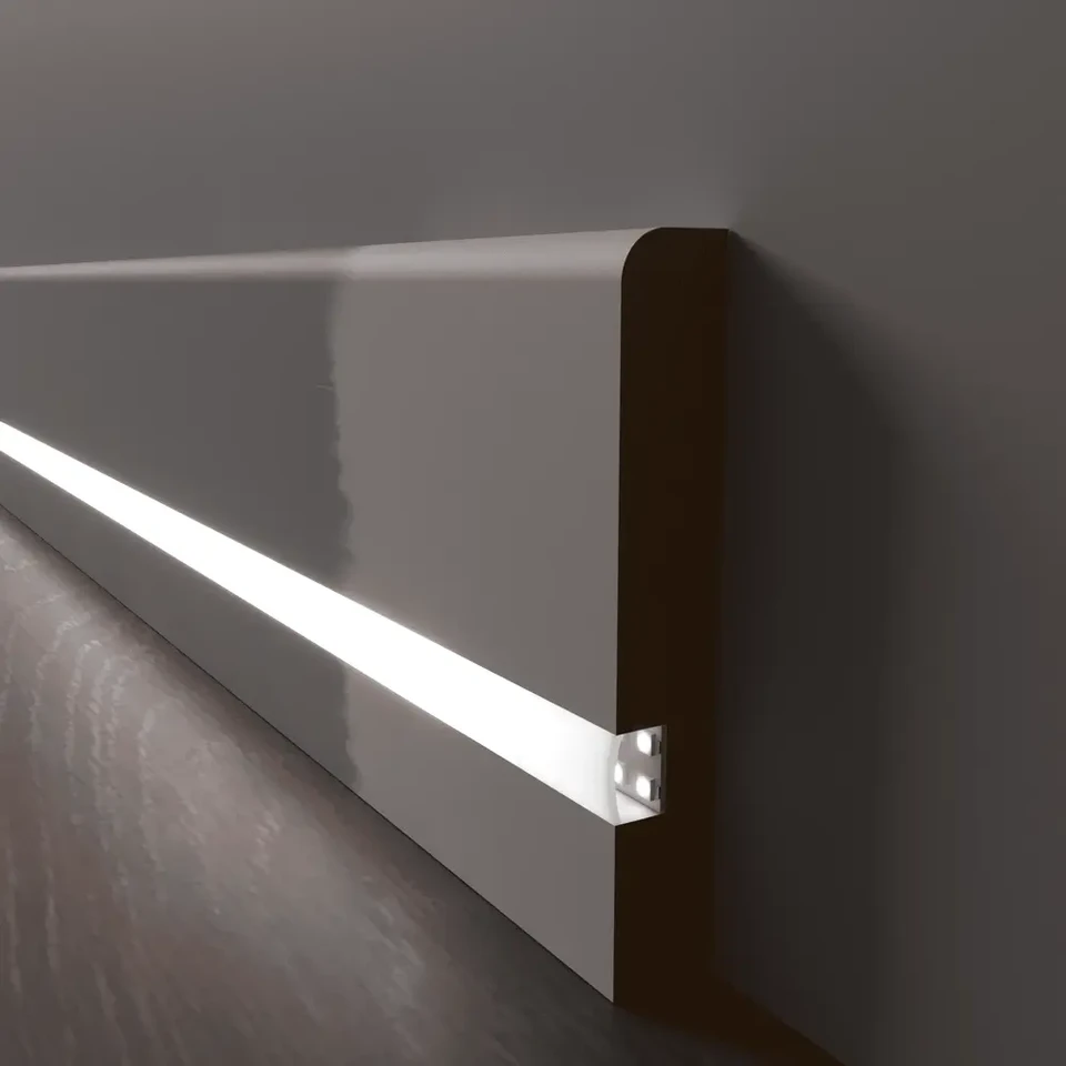 Плинтус c LED подсветкой Техас